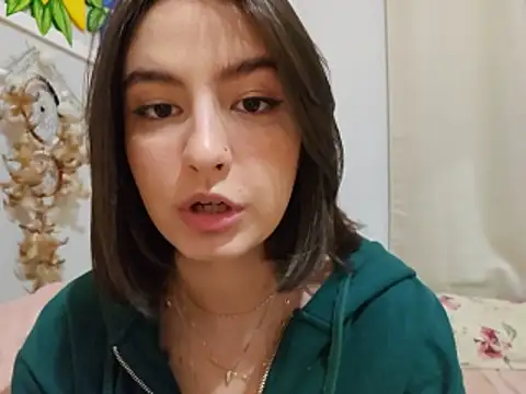 Snapshot of Juh_castro chatting on June 14, 5:59 pm Juh castro online show from June 14, 5:59 pm