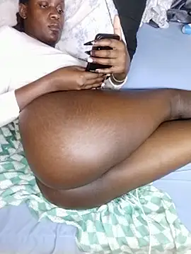 Snapshot of nubian23 chatting on June 4, 2:39 am nubian23 online show from June 4, 2:39 am