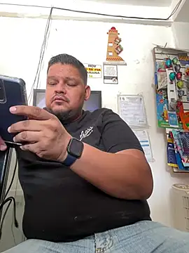 Snapshot of fercho25rv chatting on June 6, 9:41 pm fercho25rv online show from June 6, 9:41 pm