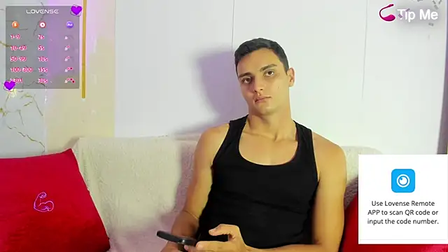 Snapshot of andrewevans46 chatting on June 3, 3:06 pm andrewevans46 online show from June 3, 3:06 pm