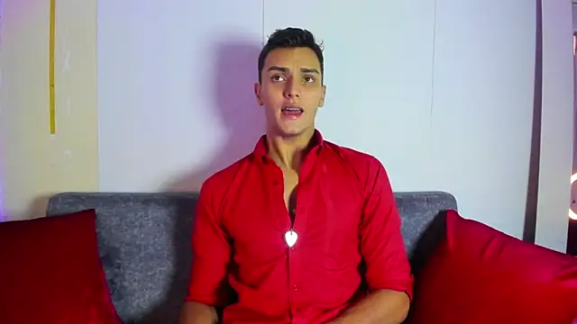 Snapshot of andrewevans46 chatting on June 10, 1:43 pm andrewevans46 online show from June 10, 1:43 pm