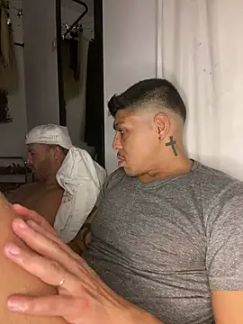 Snapshot of Tatuadomoreno23cm chatting on June 2, 1:29 am Tatuadomoreno23cm online show from June 2, 1:29 am