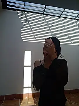 wet kiiss online show from June 18, 9:30 pm