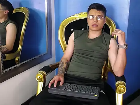 AquilesTaylor online show from June 19, 12:42 pm