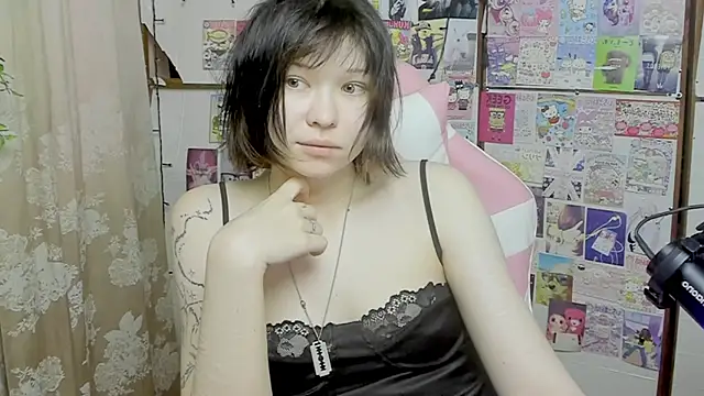 honeycelestia online show from June 13, 6:28 pm