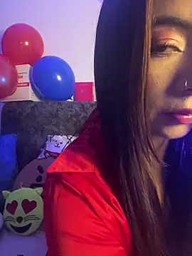 Snapshot of arilynn_ chatting on June 12, 4:55 am arilynn online show from June 12, 4:55 am