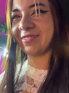 arilynn  online show from June 28, 4:18 am