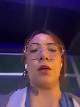 arilynn  online show from July 9, 12:04 am