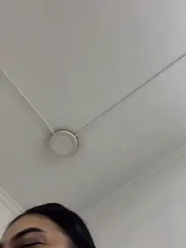 Snapshot of Elek_tra chatting on June 9, 2:34 am Elek tra online show from June 9, 2:34 am