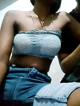Snapshot of Rani-Couple- chatting on June 3, 2:33 pm Rani-Couple- online show from June 3, 2:33 pm