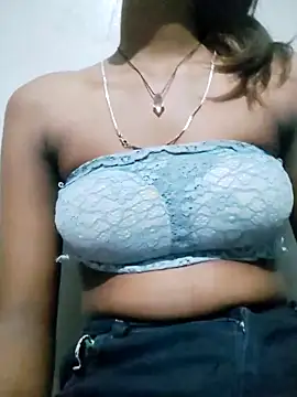 Snapshot of Rani-Couple- chatting on June 7, 4:00 pm Rani-Couple- online show from June 7, 4:00 pm
