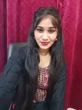 Naughty Kiara  online show from June 13, 3:48 am
