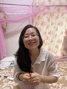 Snapshot of TangTang0530 chatting on July 30, 10:47 am TangTang0530 online show from July 30, 10:47 am