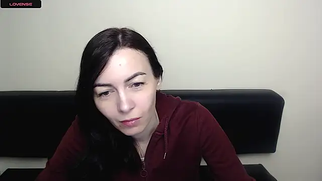 Snapshot of VainWe chatting on June 13, 8:01 am VainWe online show from June 13, 8:01 am