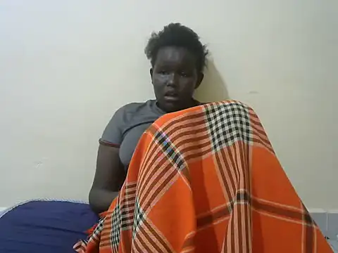 Snapshot of beauty_girl2 chatting on June 15, 6:37 am beauty girl2 online show from June 15, 6:37 am