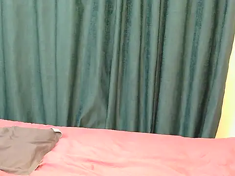 Snapshot of Nicole_ness chatting on June 10, 11:53 am Nicole ness online show from June 10, 11:53 am