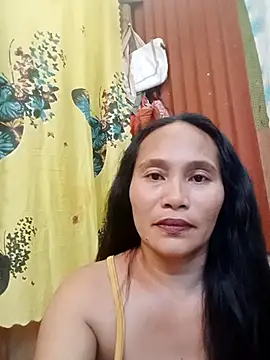 Snapshot of Queenslay chatting on June 25, 5:12 am Queenslay online show from June 25, 5:12 am