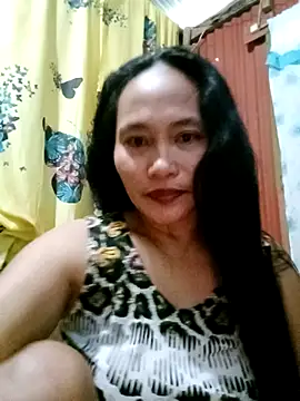 Snapshot of Queenslay chatting on July 5, 9:55 pm Queenslay online show from July 5, 9:55 pm