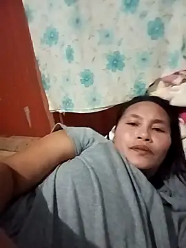 Snapshot of Queenslay chatting on July 10, 9:56 am Queenslay online show from July 10, 9:56 am