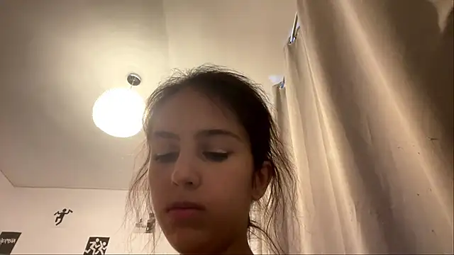 Snapshot of SindyKay chatting on June 12, 5:17 am SindyKay online show from June 12, 5:17 am