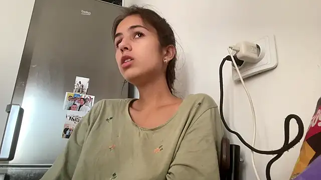 Snapshot of SindyKay chatting on July 24, 5:05 am SindyKay online show from July 24, 5:05 am