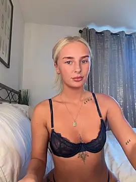 Millymae  online show from June 19, 4:11 pm