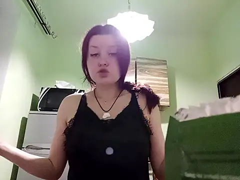 Snapshot of amelli1 chatting on June 9, 7:47 pm amelli1 online show from June 9, 7:47 pm