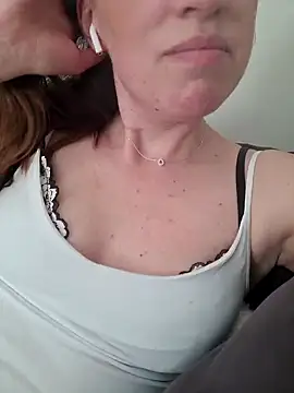Lunaswee online show from June 11, 4:49 pm