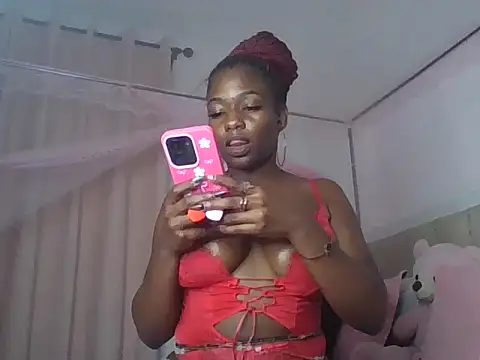 Snapshot of Xannaxx_ chatting on June 3, 5:18 pm Xannaxx online show from June 3, 5:18 pm