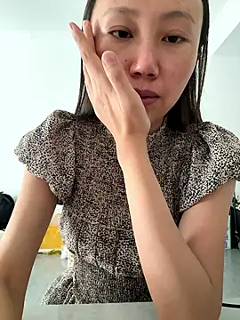 Xiao Mao meow online show from June 6, 3:33 am