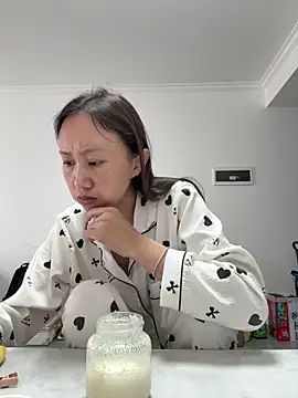 Xiao Mao meow online show from June 11, 12:32 am