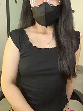 Snapshot of Linnacute22 chatting on July 13, 6:00 pm Linnacute22 online show from July 13, 6:00 pm