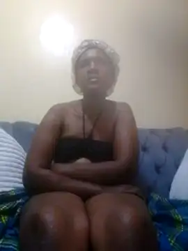 Creamymom4 online show from June 18, 12:42 pm