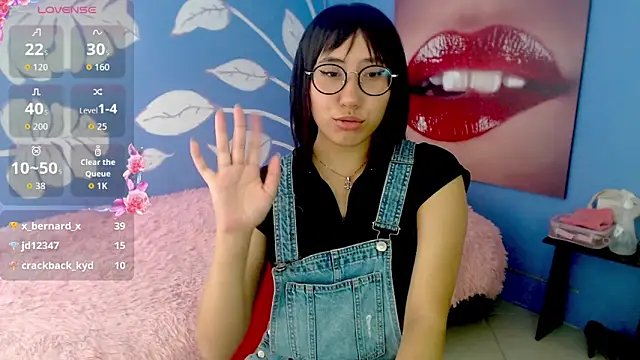 Snapshot of eli_doll chatting on May 30, 6:05 pm eli doll online show from May 30, 6:05 pm
