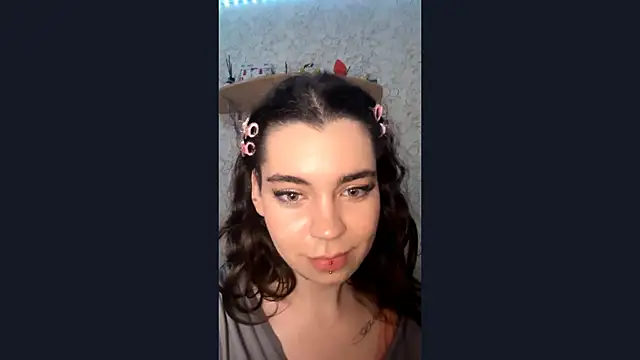 LaceyBatter online show from June 30, 7:37 pm