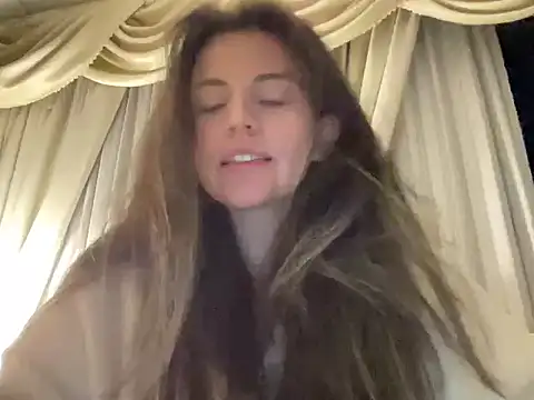 Snapshot of Peaches0777 chatting on June 22, 12:35 am Peaches0777 online show from June 22, 12:35 am
