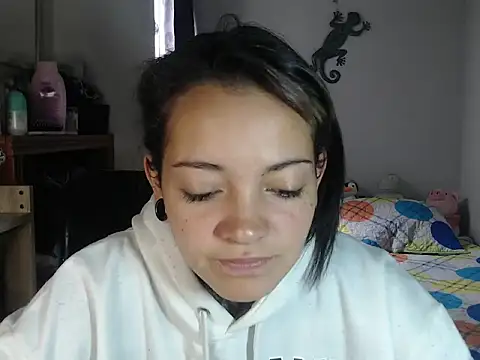 Snapshot of hanya23_ chatting on June 5, 4:13 pm hanya23 online show from June 5, 4:13 pm