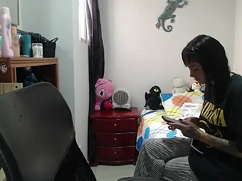 Snapshot of hanya23_ chatting on June 11, 7:56 pm hanya23 online show from June 11, 7:56 pm