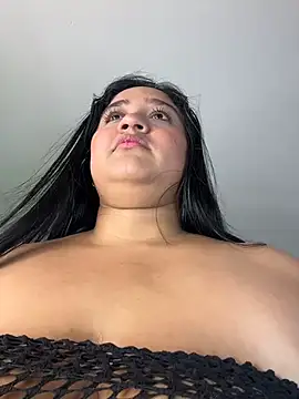 FoxySkye online show from July 4, 5:02 am