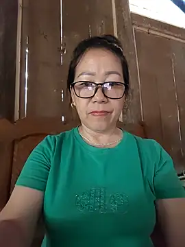 Snapshot of Ai_babylove chatting on June 11, 12:32 am Ai babylove online show from June 11, 12:32 am