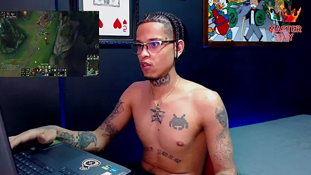 Snapshot of SirRay99 chatting on June 11, 12:43 am SirRay99 online show from June 11, 12:43 am