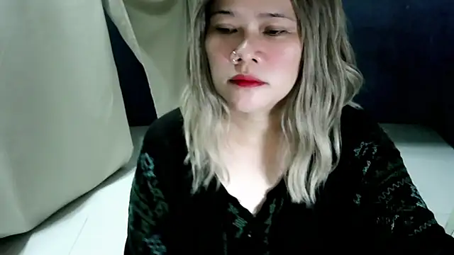 Snapshot of clity_fairyx chatting on June 7, 1:10 am clity fairyx online show from June 7, 1:10 am