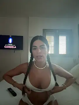 miaabelluccii online show from June 23, 6:50 pm