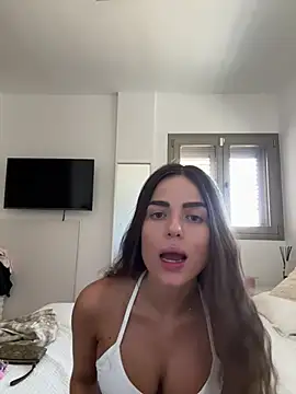 miaabelluccii online show from July 17, 1:40 pm