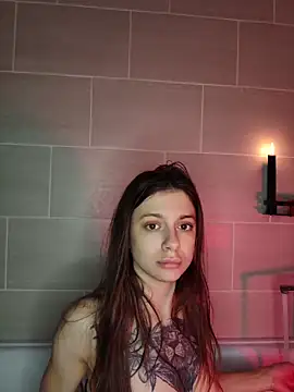 Eileenmurrr online show from June 11, 3:59 am