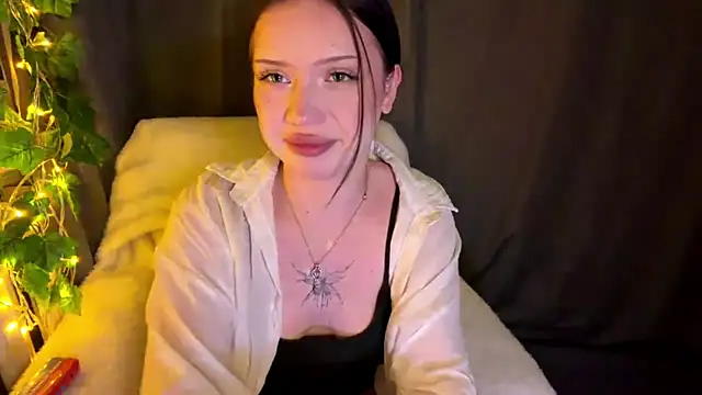 CutieStarlight online show from June 14, 3:03 pm