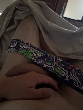 Snapshot of Pierre20cm21ans chatting on June 3, 4:12 pm Pierre20cm21ans online show from June 3, 4:12 pm