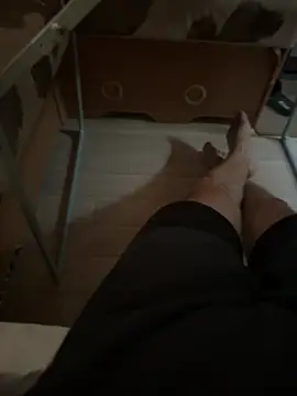 Snapshot of Pierre20cm21ans chatting on June 18, 6:45 pm Pierre20cm21ans online show from June 18, 6:45 pm