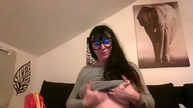 sexujuly88 online show from April 28, 9:31 pm