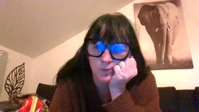 sexujuly88 online show from May 5, 9:01 pm